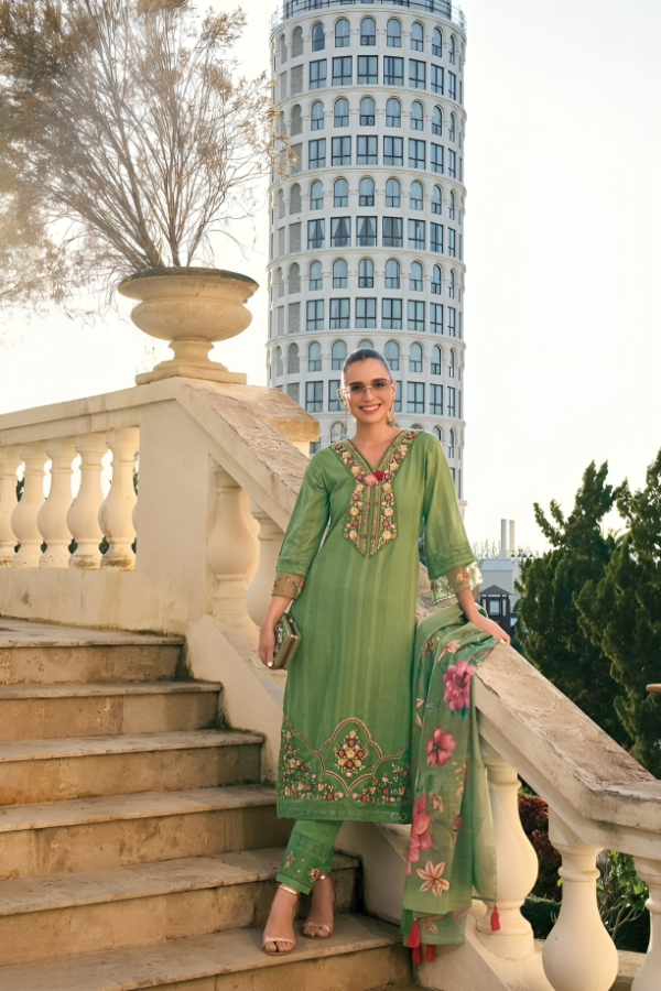 Best GREEN Kurti with Designer Embellished Pants and Zari Dupatta