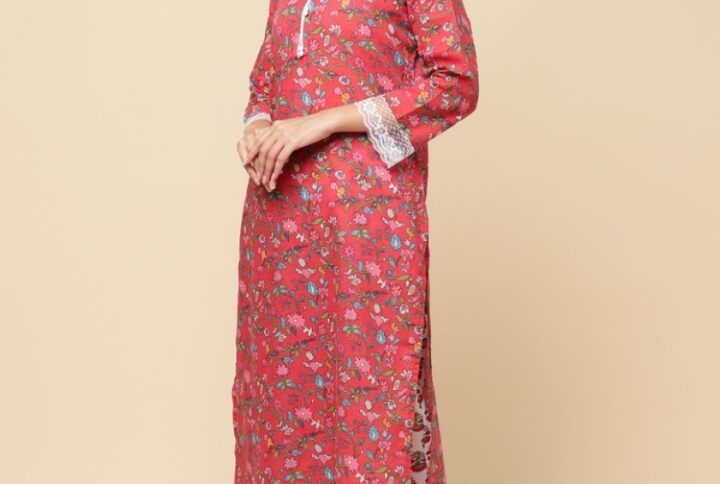 Radiant Red: Traditional Elegance in our 3-Piece Kurta Dress